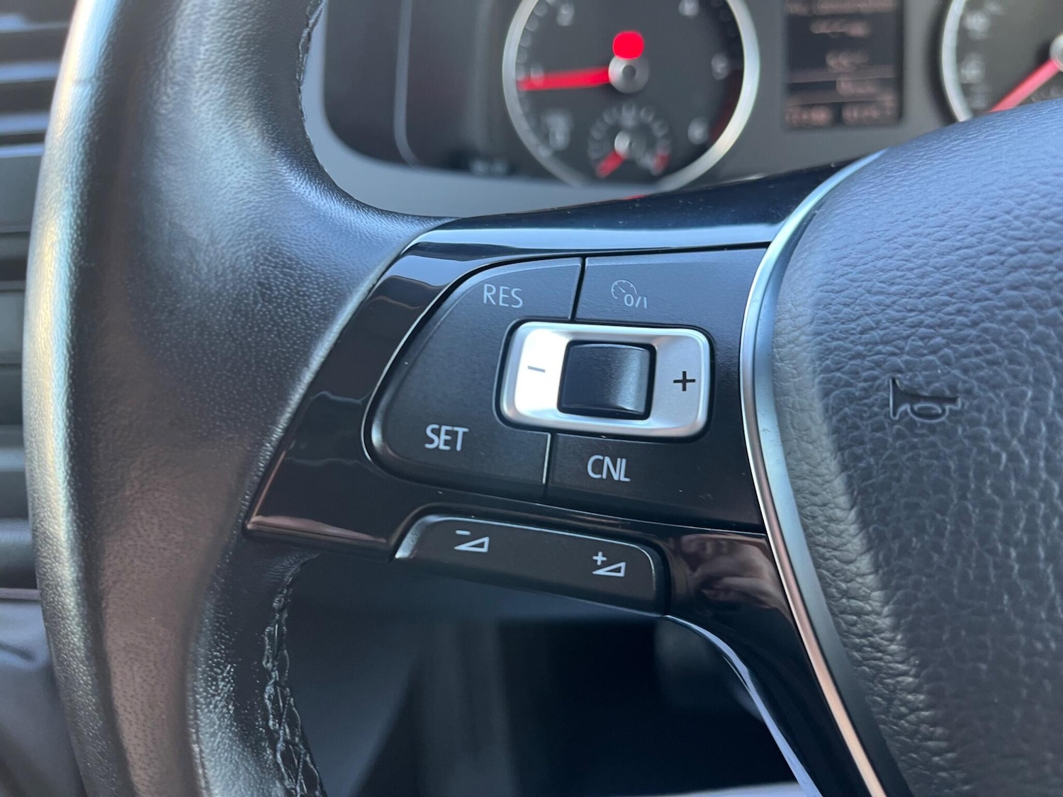 Used Volkswagen Transporter Shuttle 2017 for sale - 76690945: Photo 28