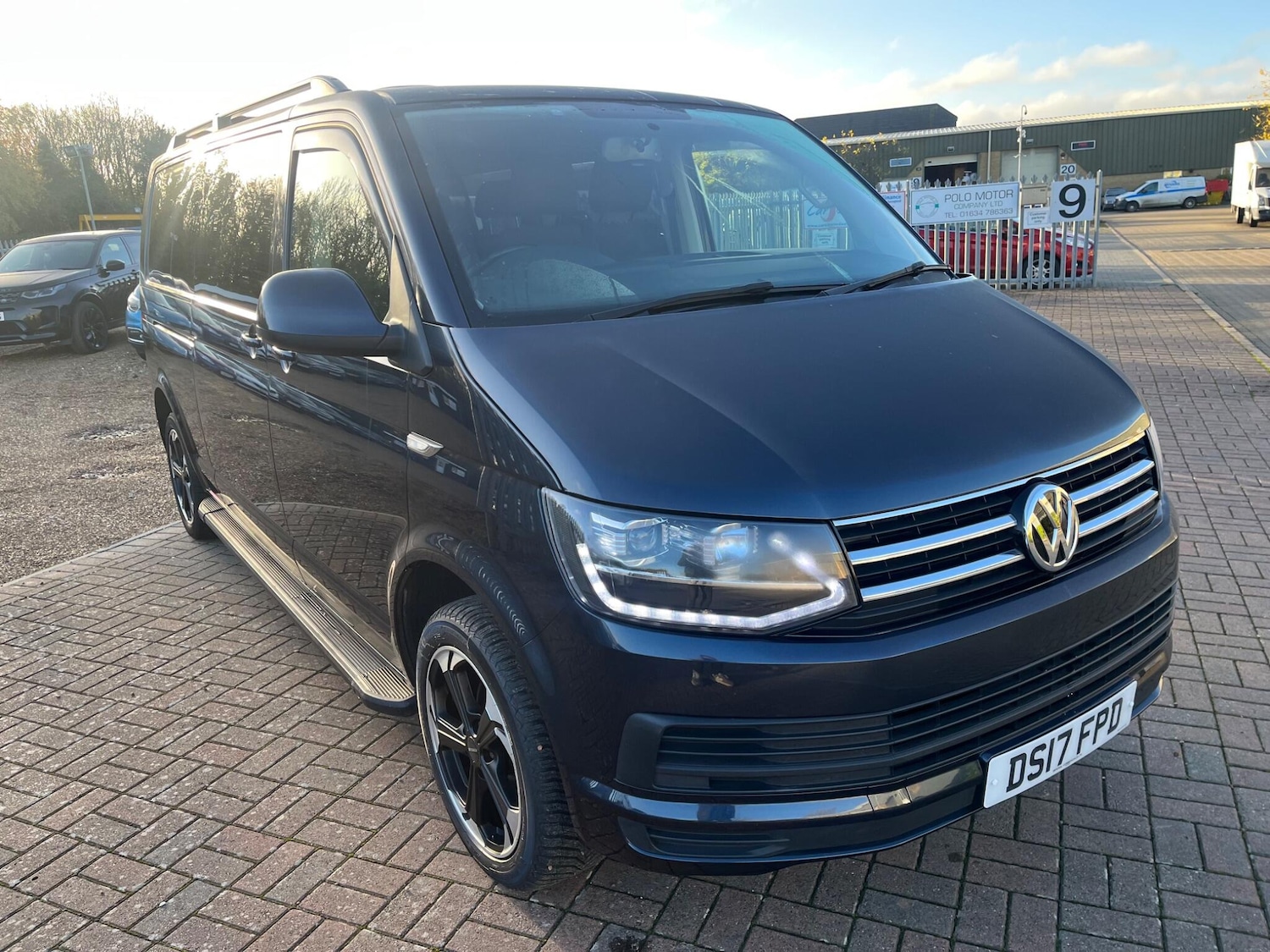 Used Volkswagen Transporter Shuttle 2017 for sale - 76690945: Photo 3