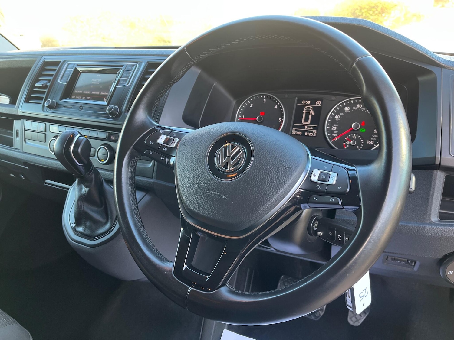 Used Volkswagen Transporter Shuttle 2017 for sale - 76690945: Photo 36