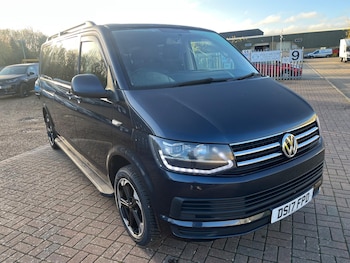 Used Volkswagen Transporter Shuttle 2017 for sale - 76690945: Photo