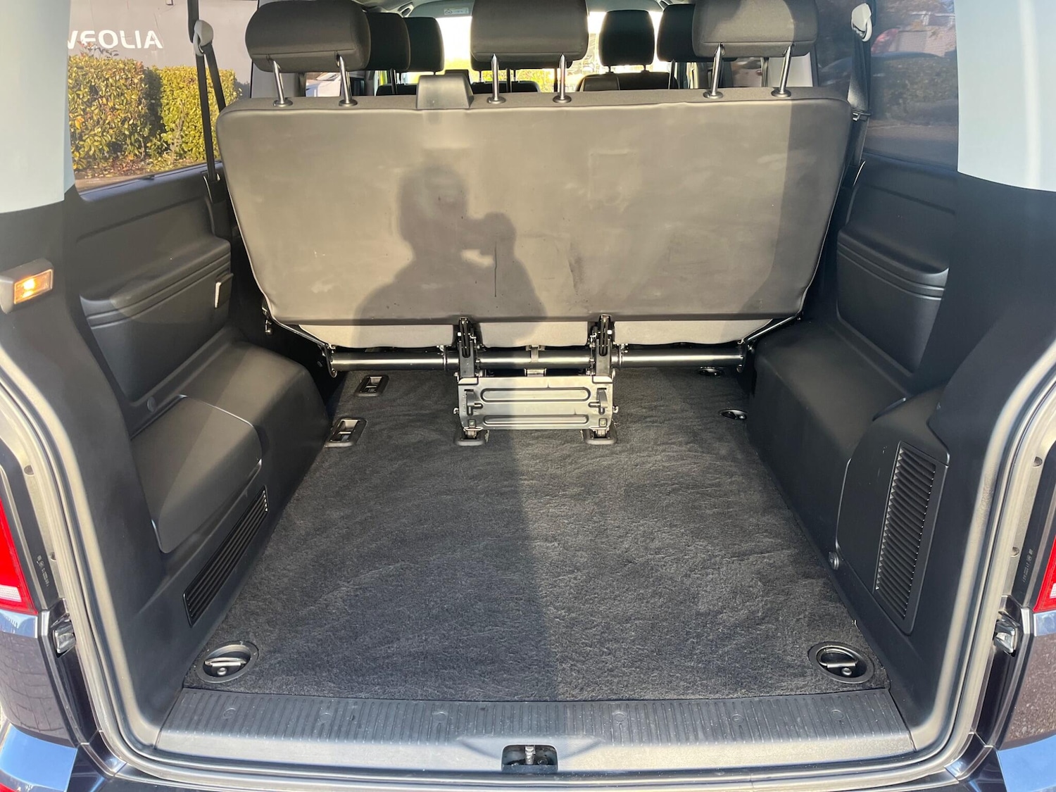 Used Volkswagen Transporter Shuttle 2017 for sale - 76690945: Photo 48