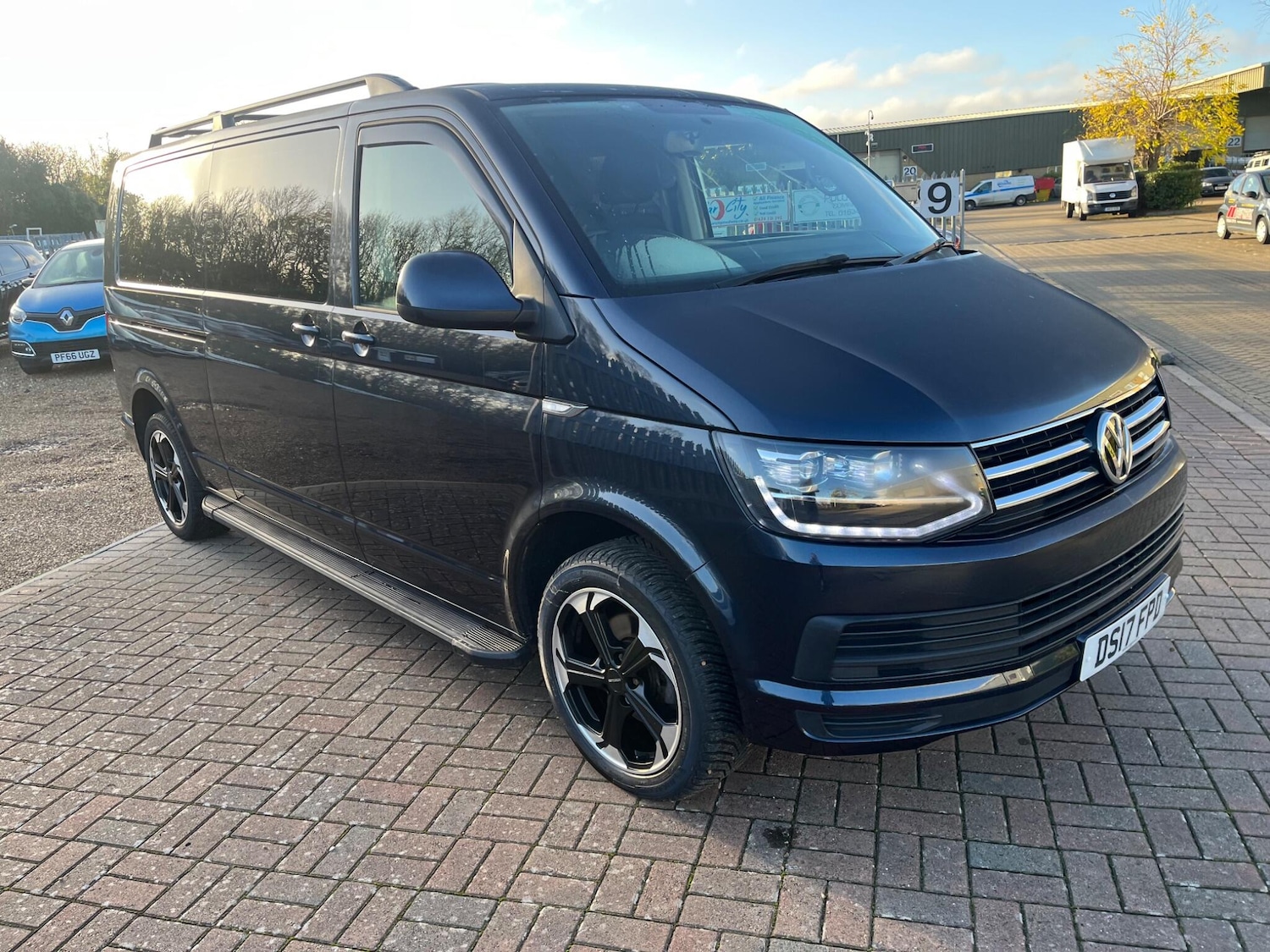 Used Volkswagen Transporter Shuttle 2017 for sale - 76690945: Photo 6