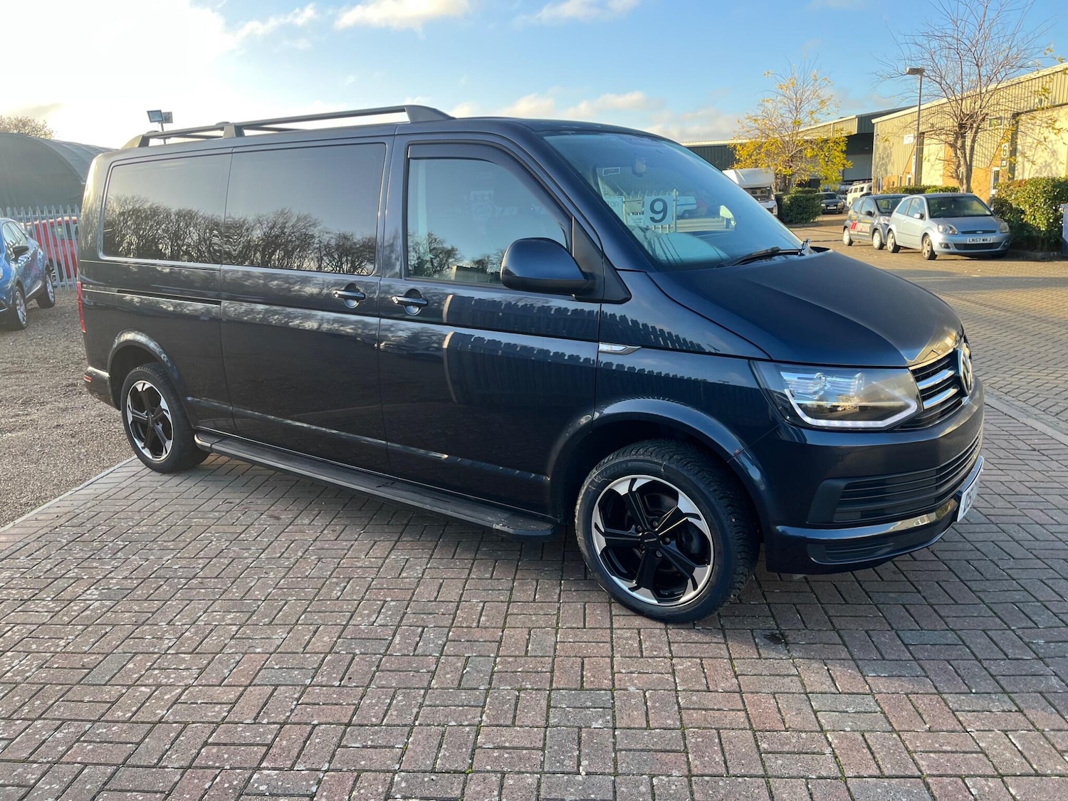 Used Volkswagen Transporter Shuttle 2017 for sale - 76690945: Photo 7