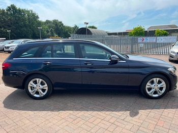 Used Mercedes-Benz C Class 2015 for sale - 79192384: Photo