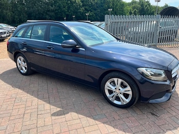 Used Mercedes-Benz C Class 2015 for sale - 79192384: Photo