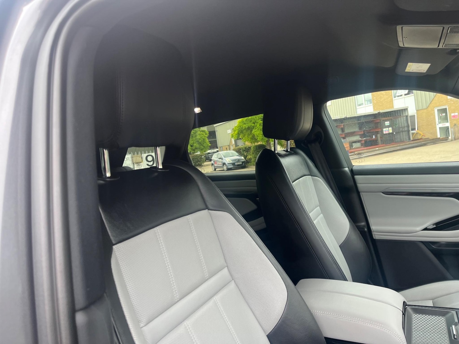 Used Land Rover Range Rover Evoque 2019 for sale - 76690930: Photo 29