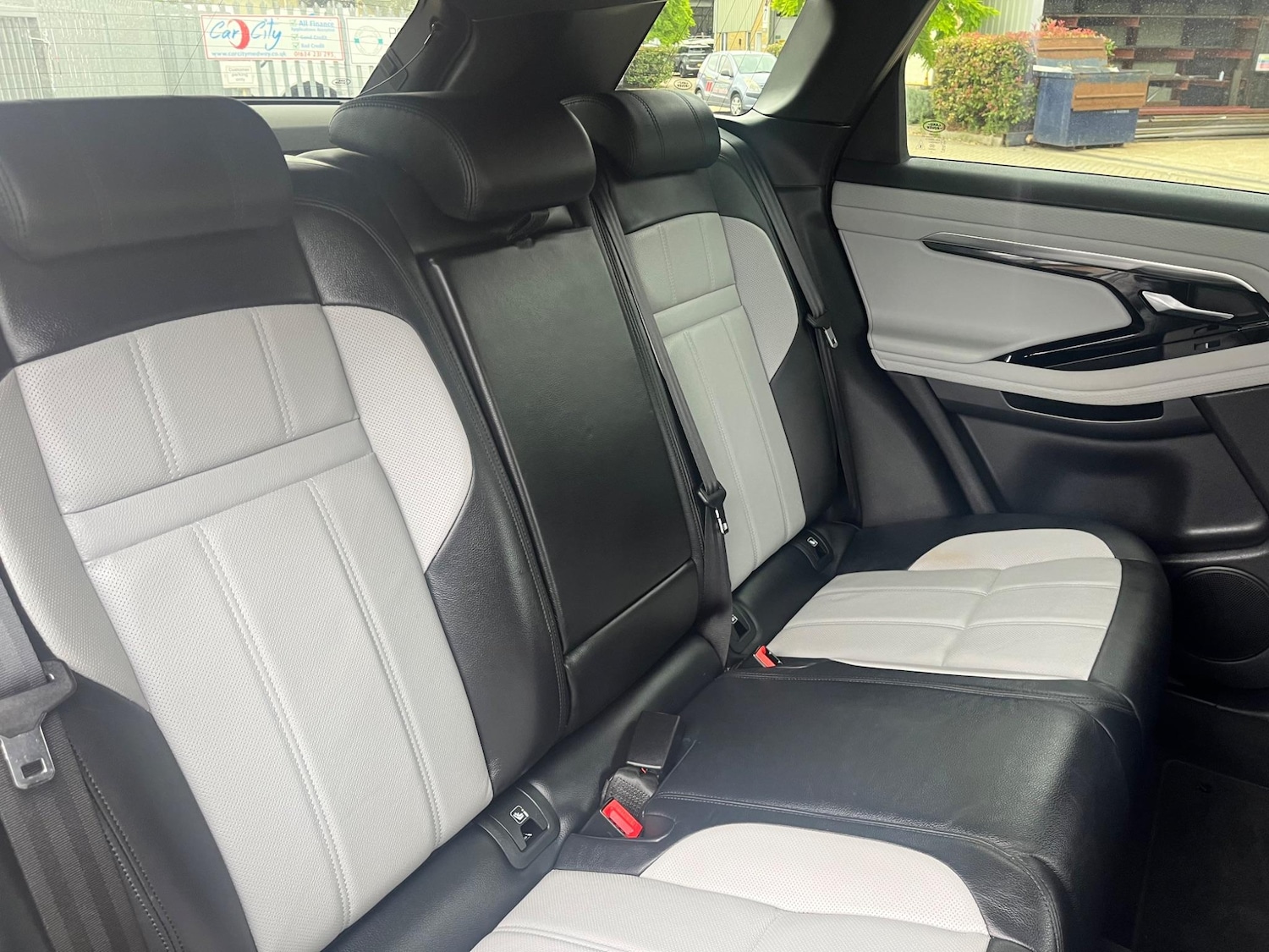 Used Land Rover Range Rover Evoque 2019 for sale - 76690930: Photo 33