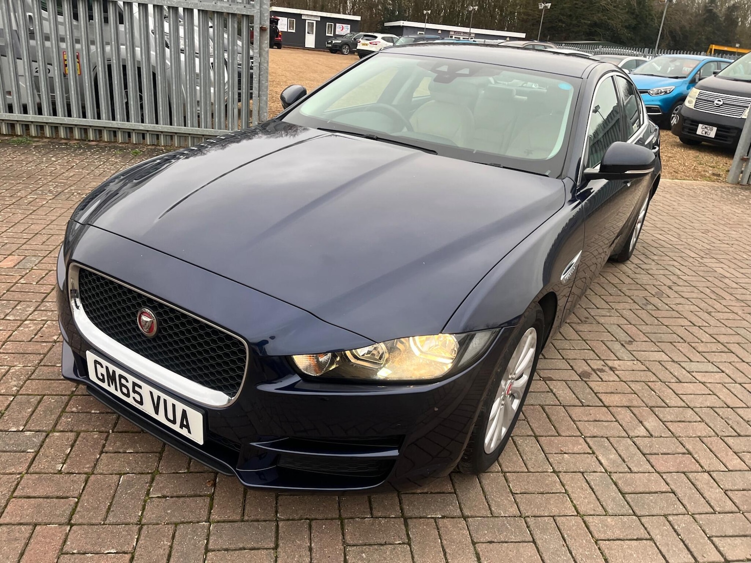 Used Jaguar XE 2016 for sale - 77043112: Photo 11