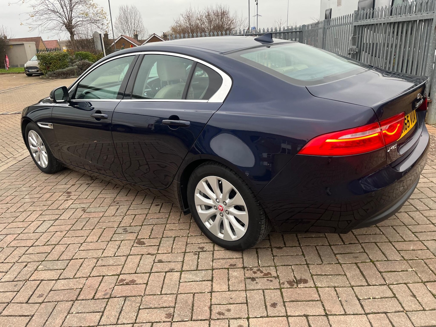 Used Jaguar XE 2016 for sale - 77043112: Photo 13
