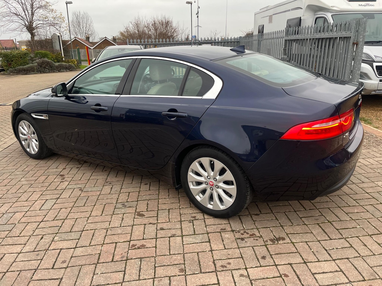 Used Jaguar XE 2016 for sale - 77043112: Photo 15