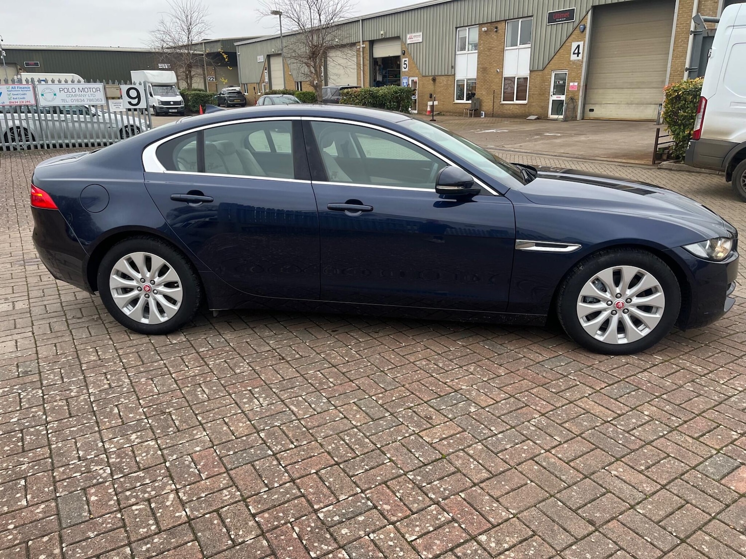 Used Jaguar XE 2016 for sale - 77043112: Photo 22
