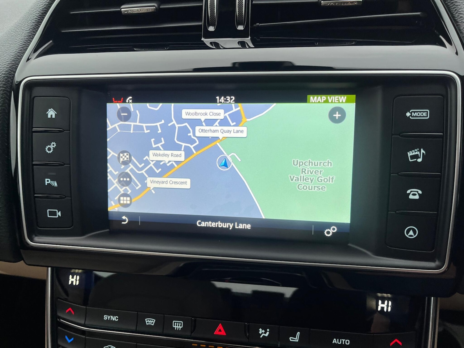 Used Jaguar XE 2016 for sale - 77043112: Photo 39