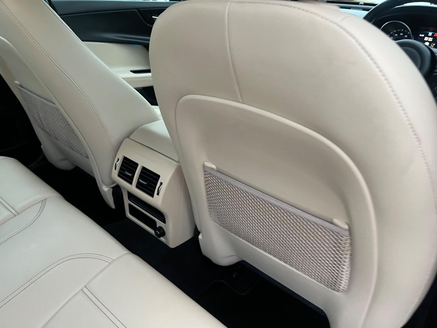 Used Jaguar XE 2016 for sale - 77043112: Photo 52