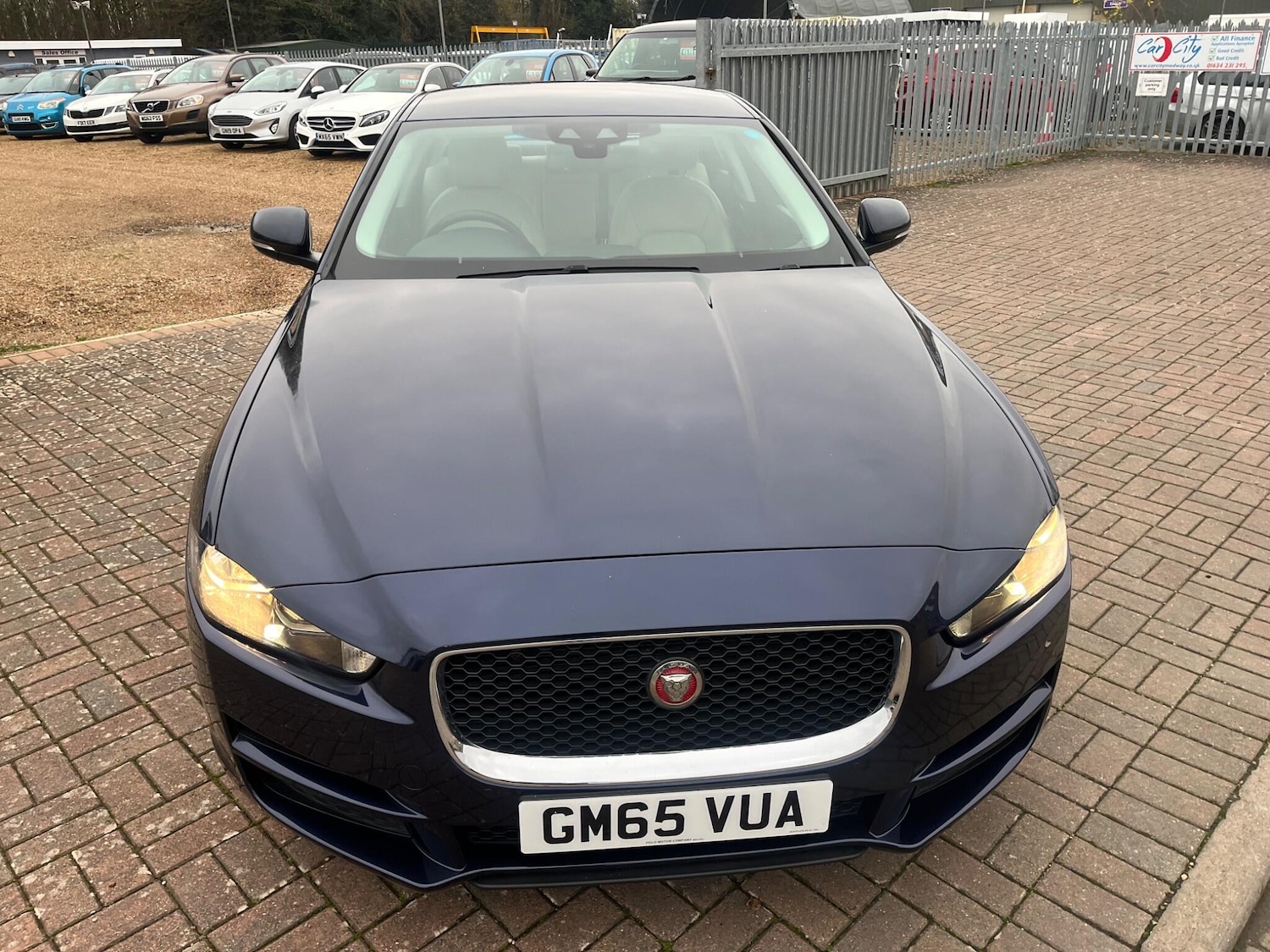 Used Jaguar XE 2016 for sale - 77043112: Photo 9