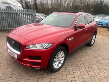 Used Jaguar F-Pace 2019 for sale - 77043113: Photo