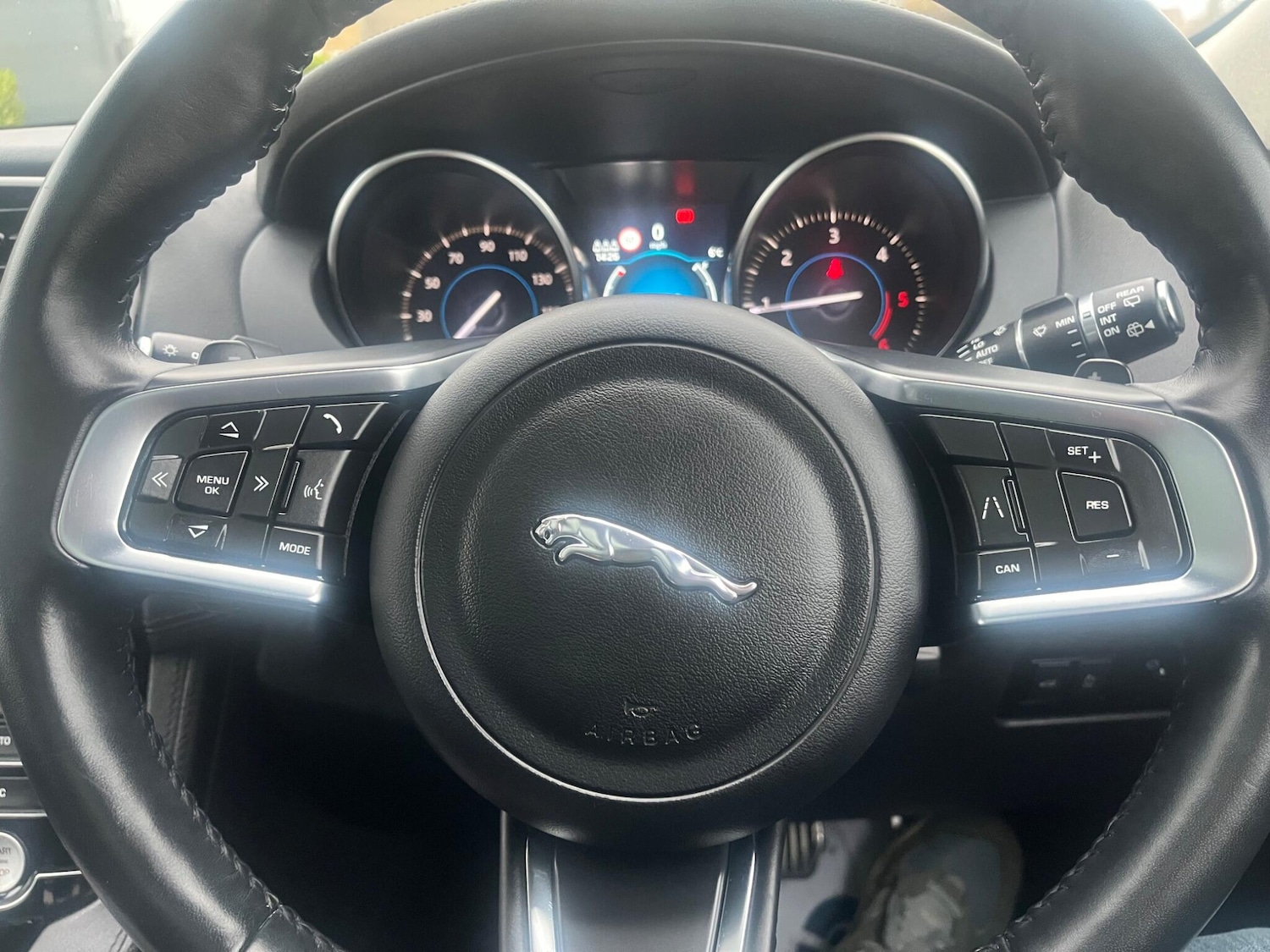 Used Jaguar F-Pace 2019 for sale - 77043113: Photo 40