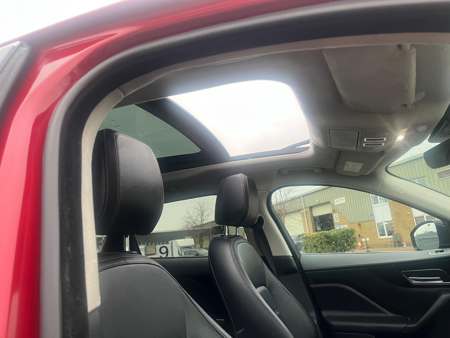 Used Jaguar F-Pace 2019 for sale - 77043113: Photo 6