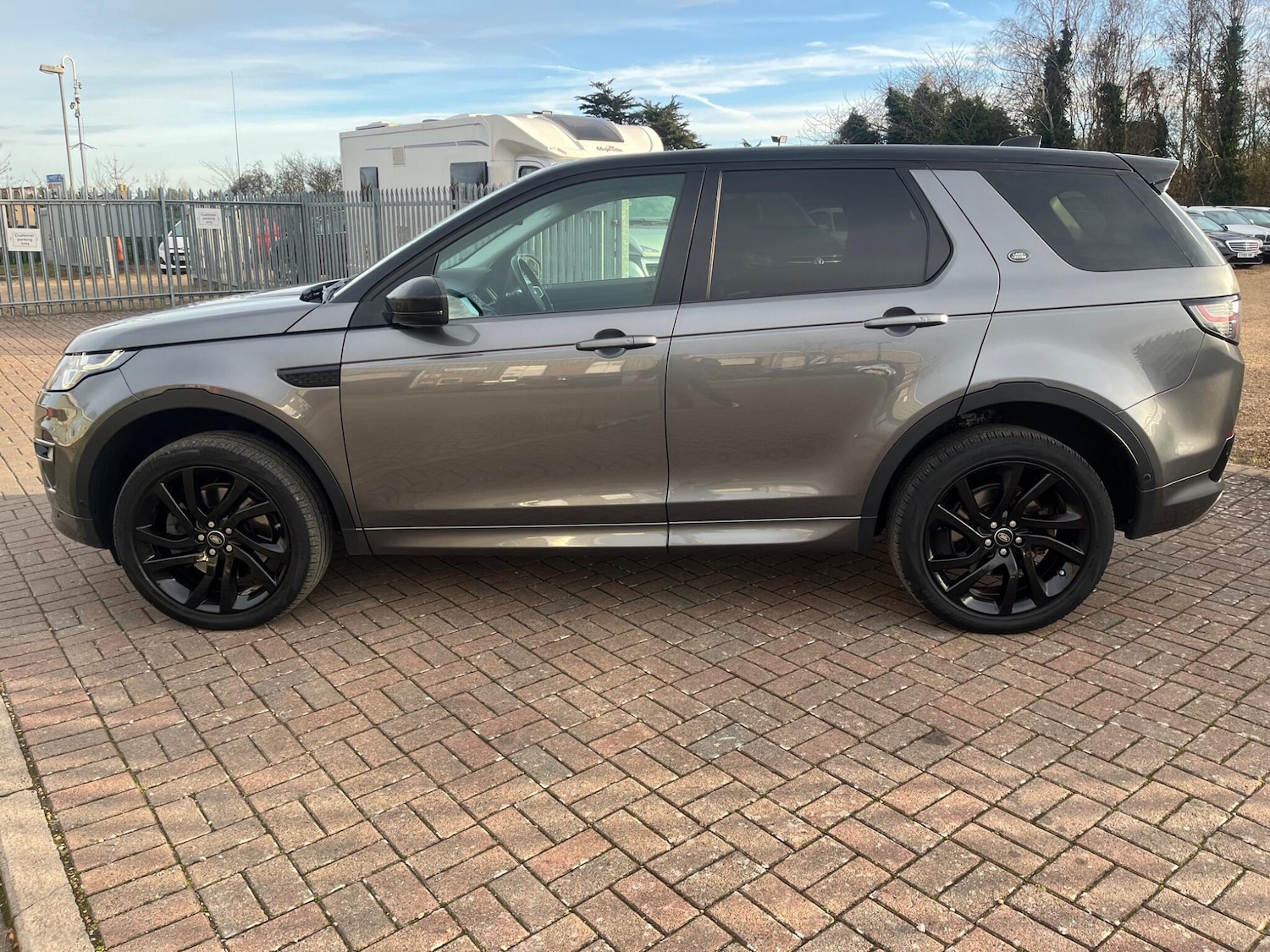 Used Land Rover Discovery Sport 2019 for sale - 76978006: Photo 2