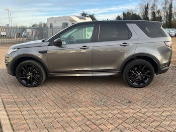 Used Land Rover Discovery Sport 2019 for sale - 76978006: Photo