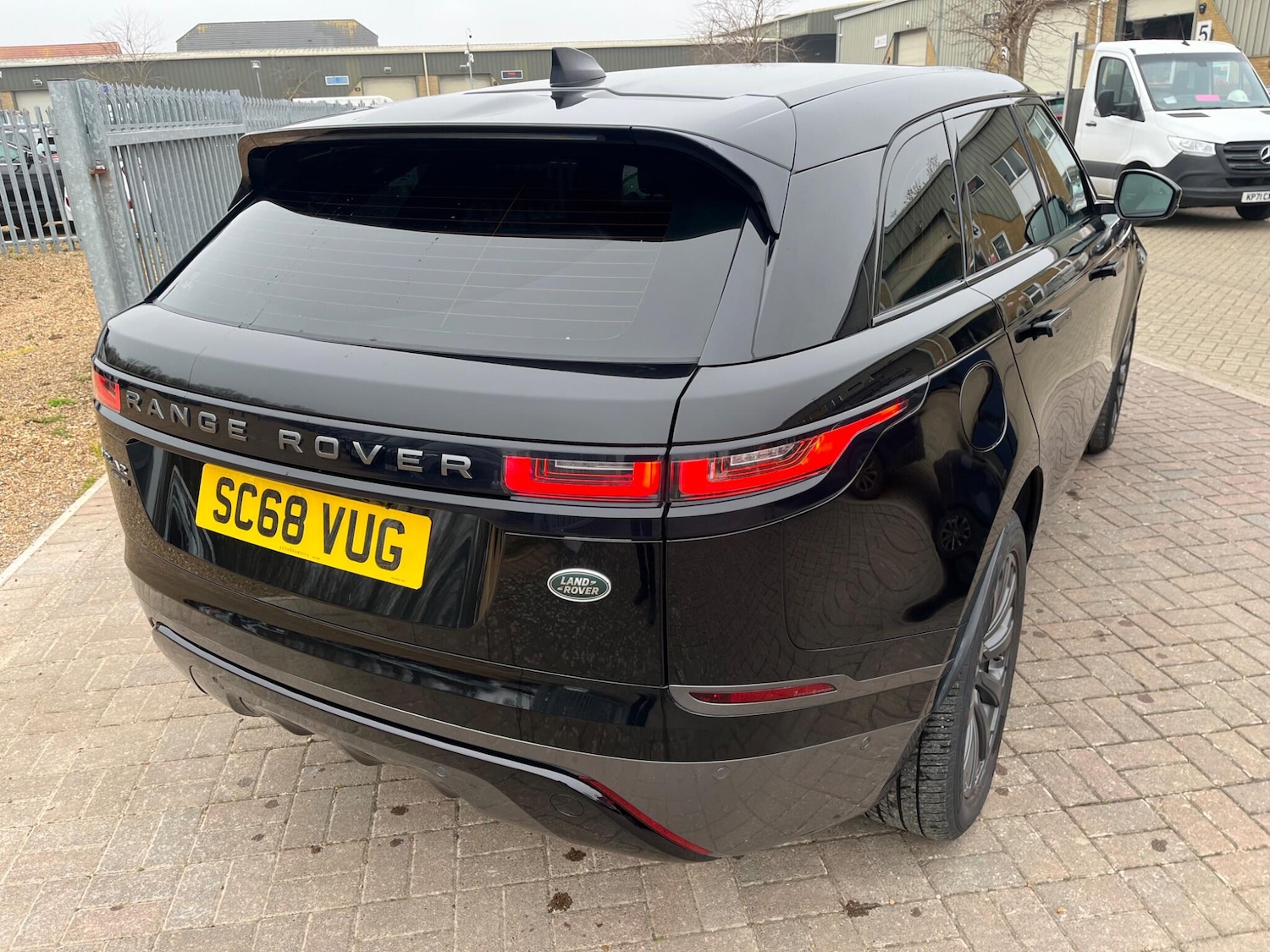 Used Land Rover Range Rover Velar 2018 for sale - 78014849: Photo 18