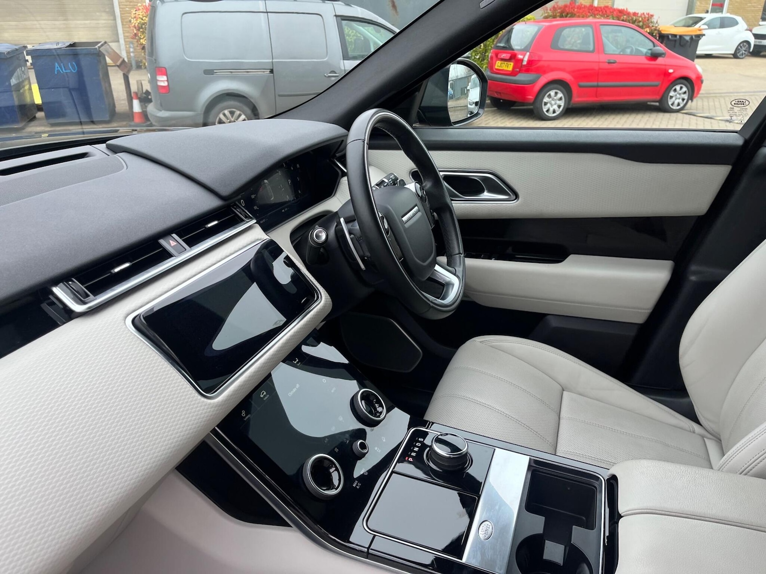 Used Land Rover Range Rover Velar 2018 for sale - 78014849: Photo 23