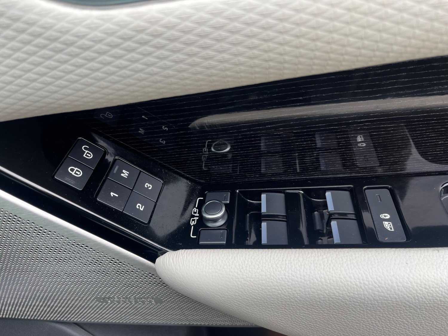 Used Land Rover Range Rover Velar 2018 for sale - 78014849: Photo 31