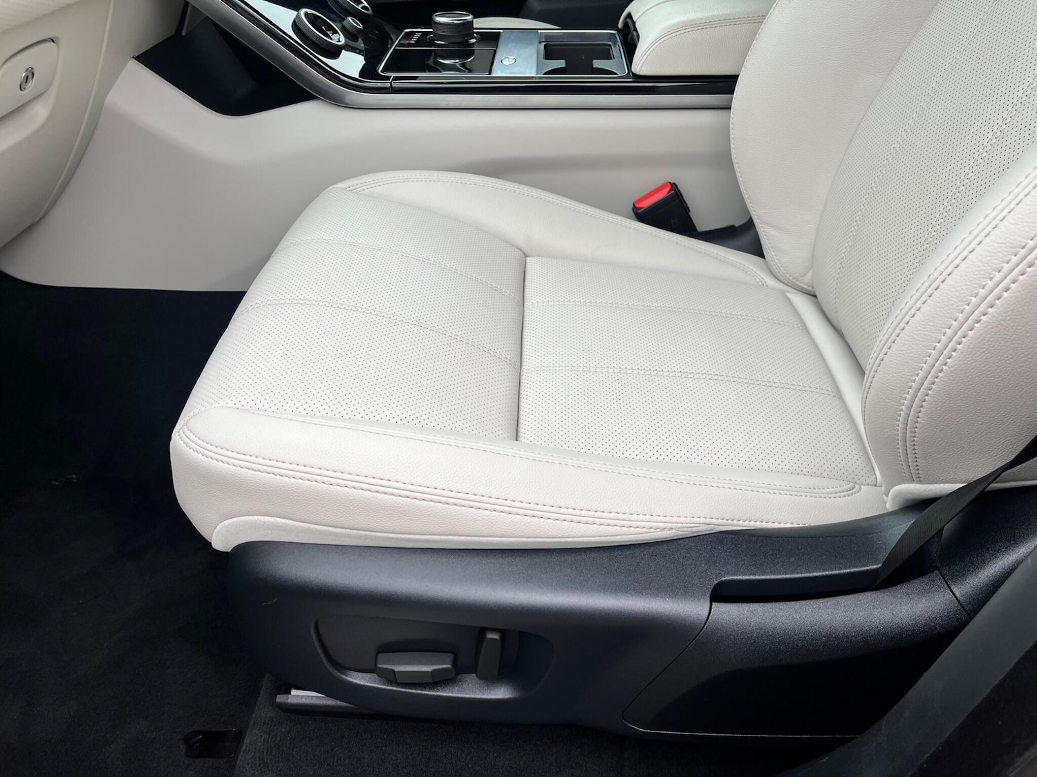 Used Land Rover Range Rover Velar 2018 for sale - 78014849: Photo 51