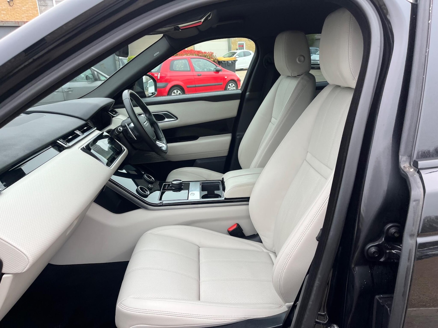 Used Land Rover Range Rover Velar 2018 for sale - 78014849: Photo 52