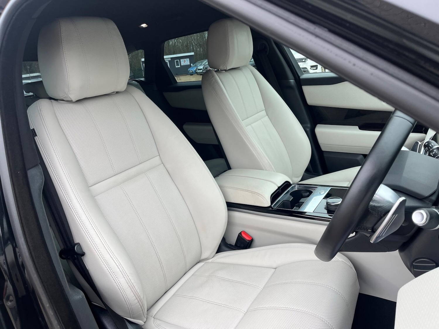 Used Land Rover Range Rover Velar 2018 for sale - 78014849: Photo 6