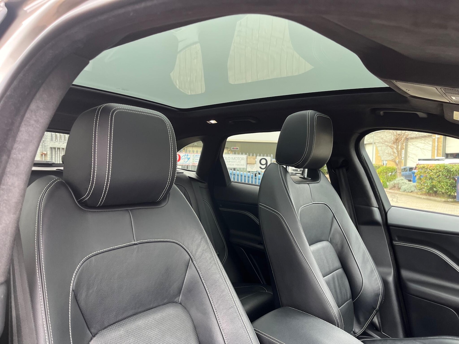 Used Jaguar F-Pace 2020 for sale - 78014845: Photo 4