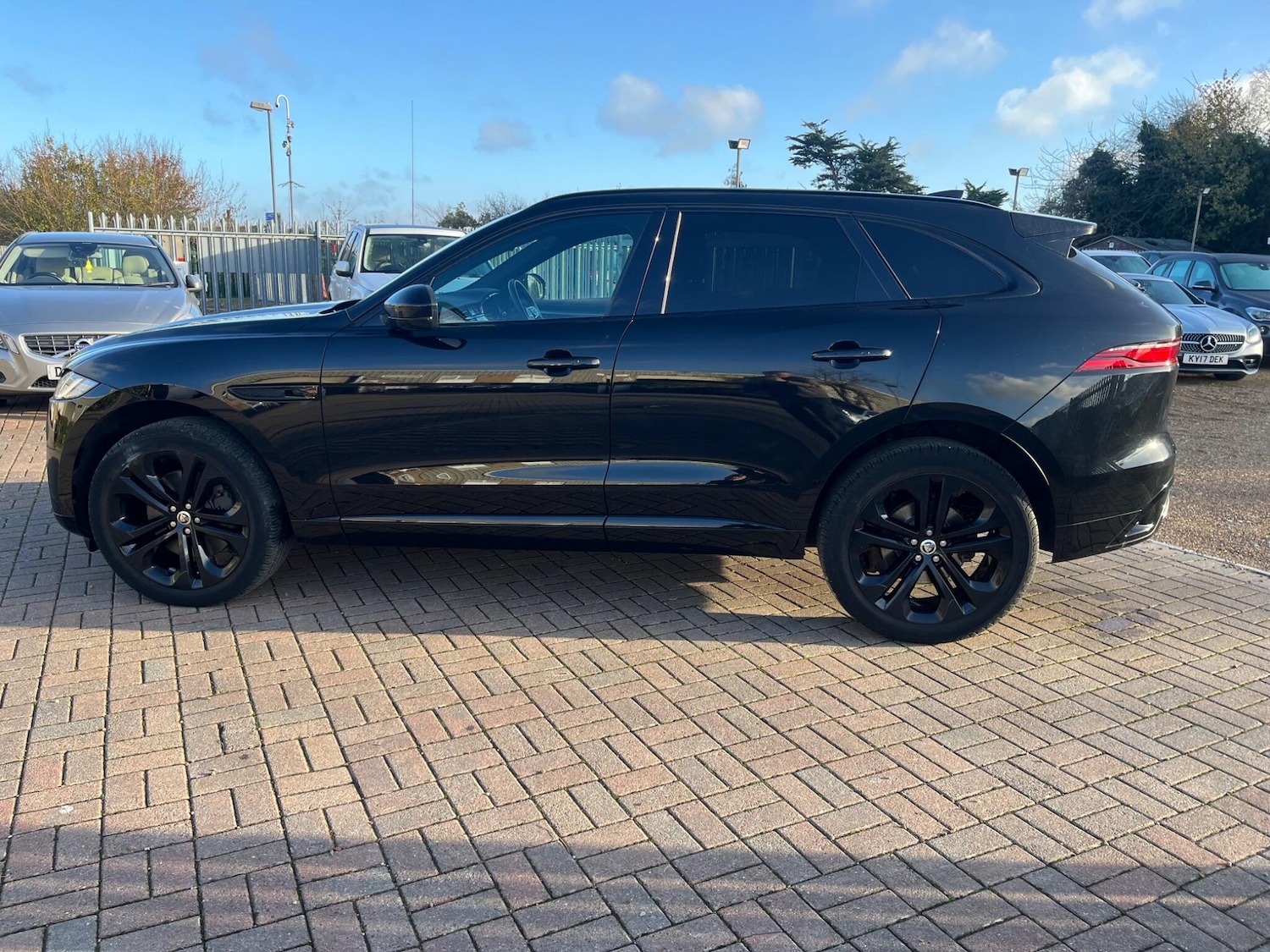 Used Jaguar F-Pace 2023 for sale - 77069402: Photo 2