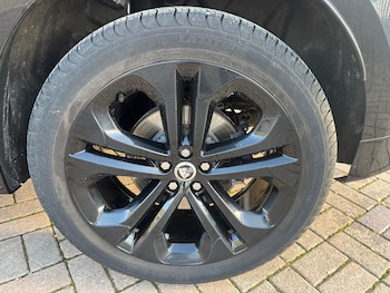 Used Jaguar F-Pace 2023 for sale - 77069402: Photo