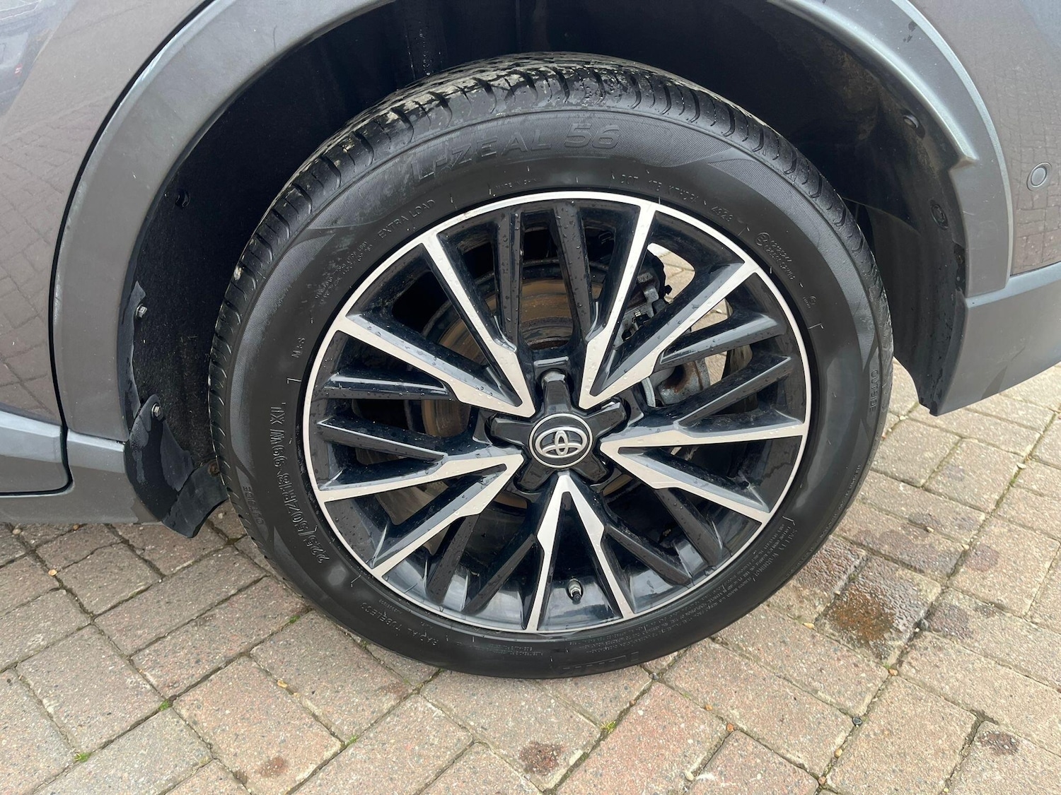 Used Toyota C-HR 2018 for sale - 77931816: Photo 15