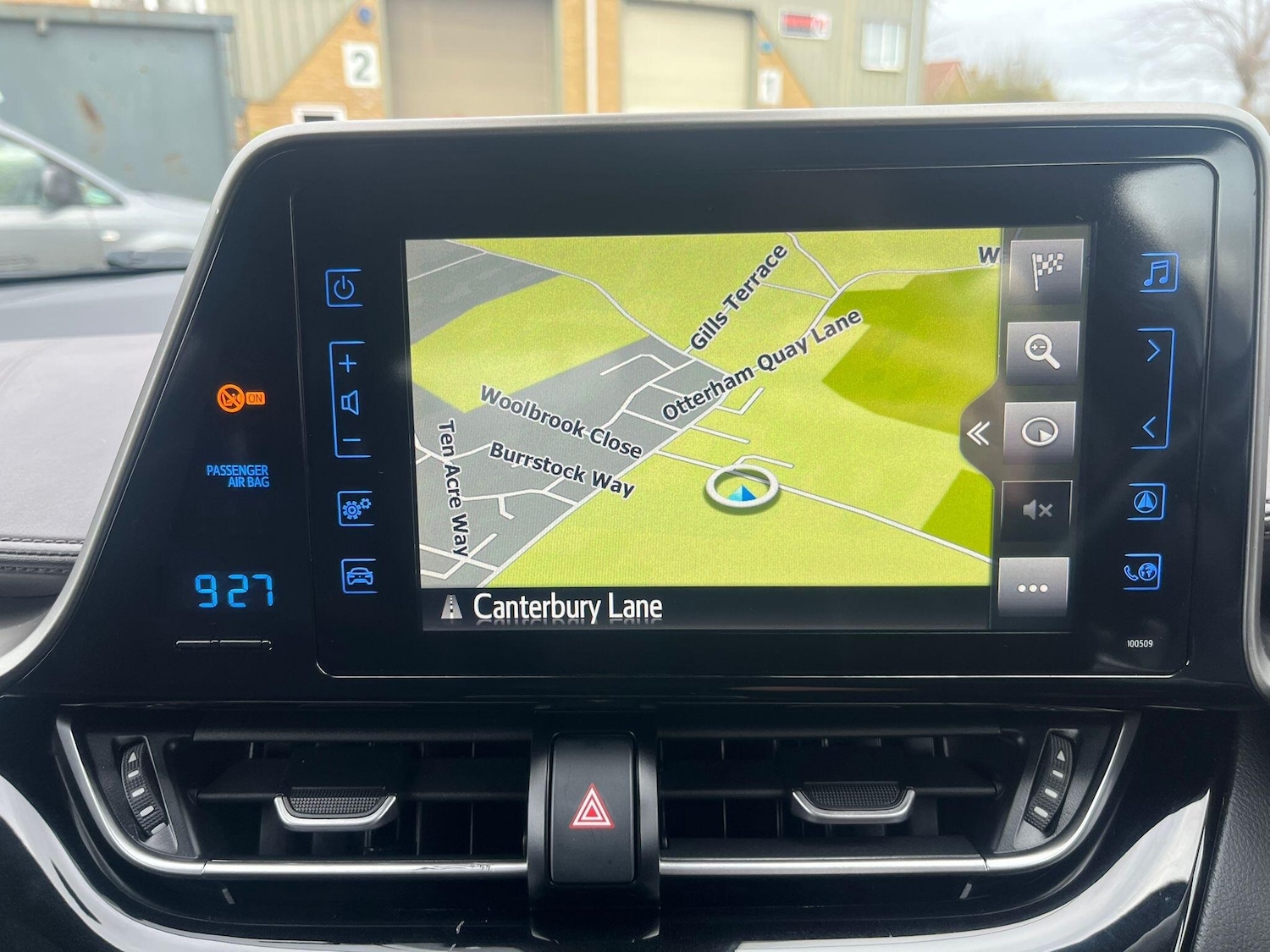 Used Toyota C-HR 2018 for sale - 77931816: Photo 25