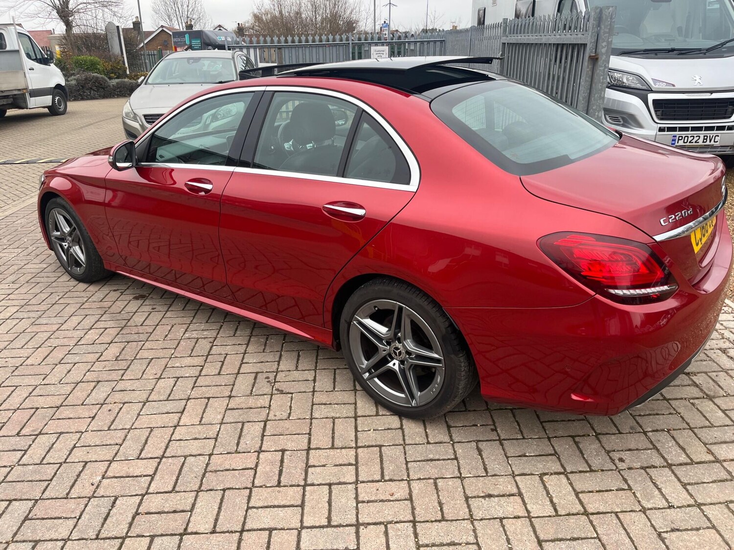 Used Mercedes-Benz C Class 2019 for sale - 78014855: Photo 11