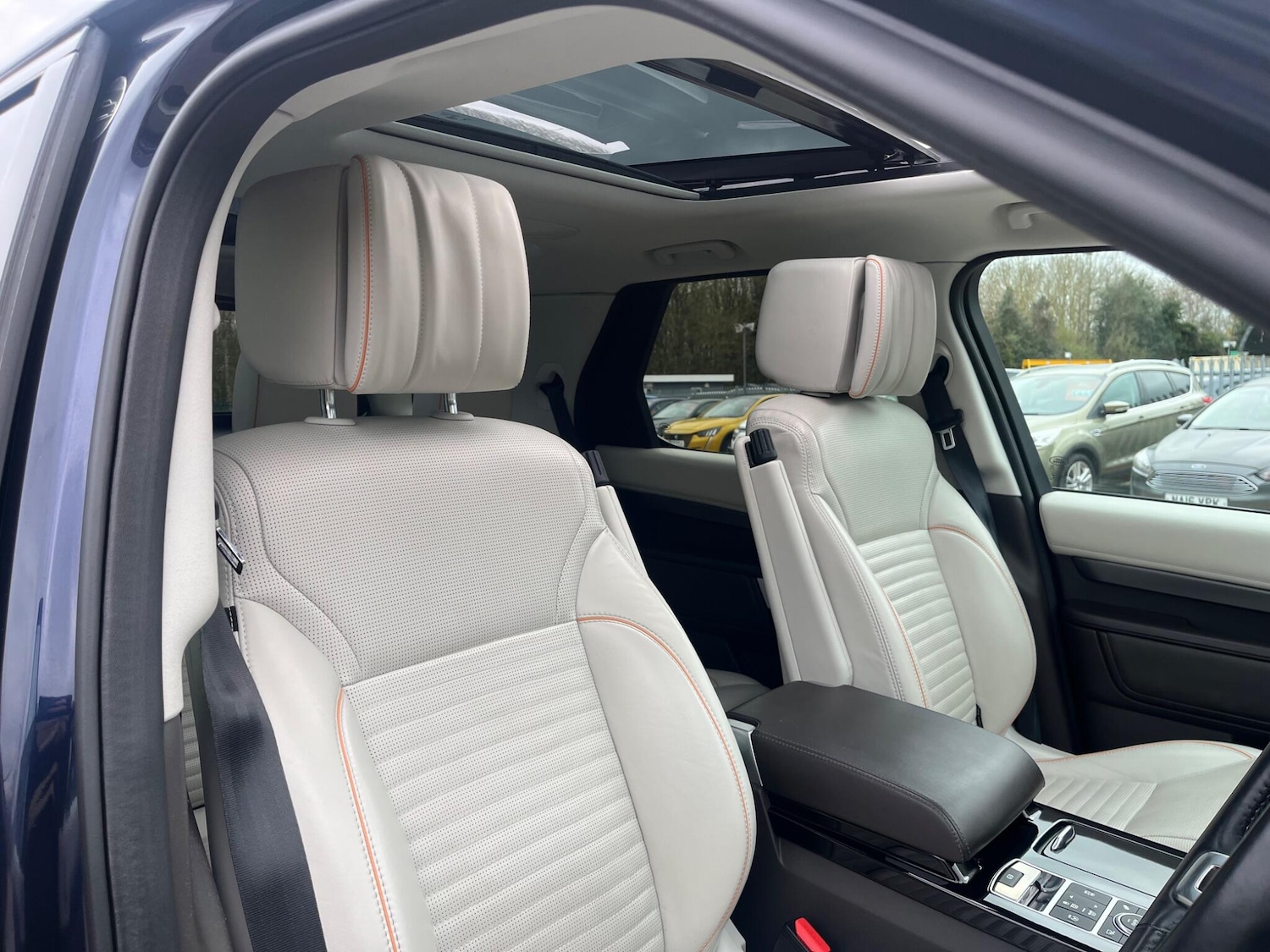 Used Land Rover Discovery 2018 for sale - 78047238: Photo 14