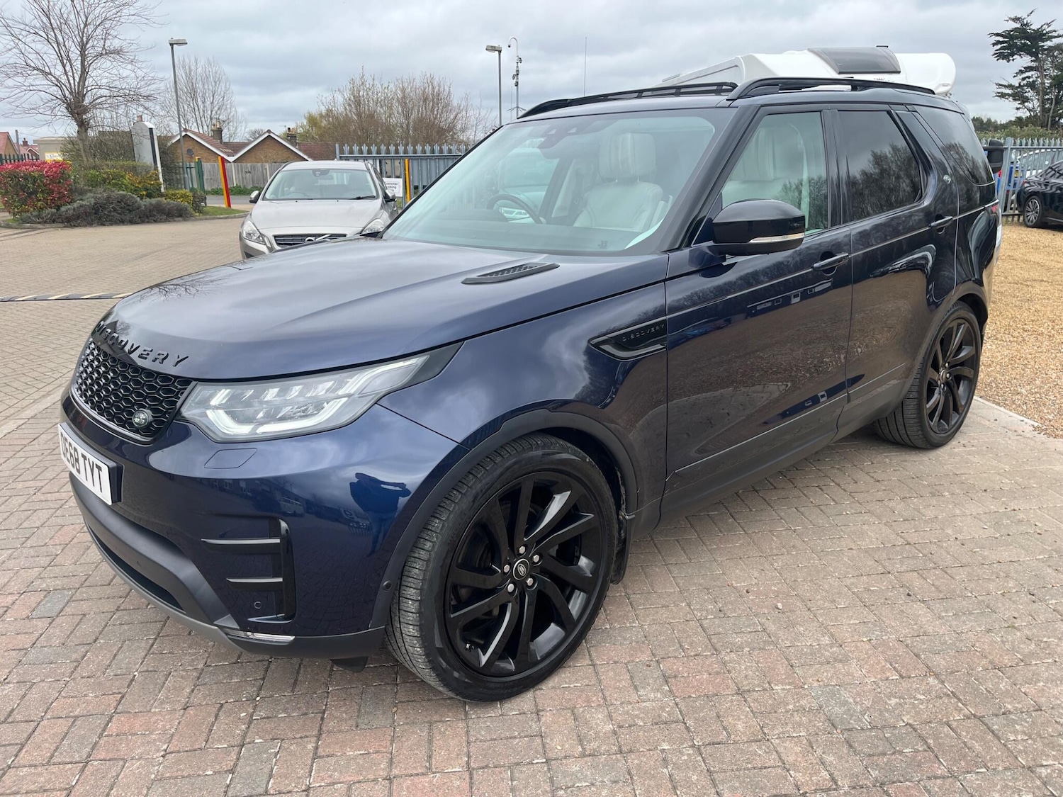 Used Land Rover Discovery 2018 for sale - 78047238: Photo 16