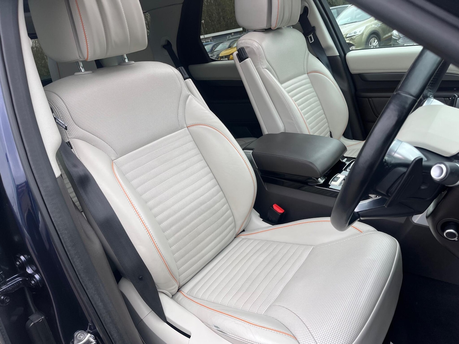 Used Land Rover Discovery 2018 for sale - 78047238: Photo 31