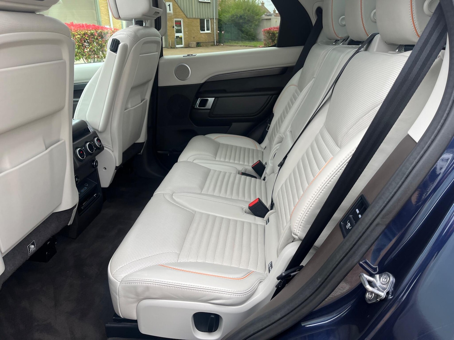 Used Land Rover Discovery 2018 for sale - 78047238: Photo 33