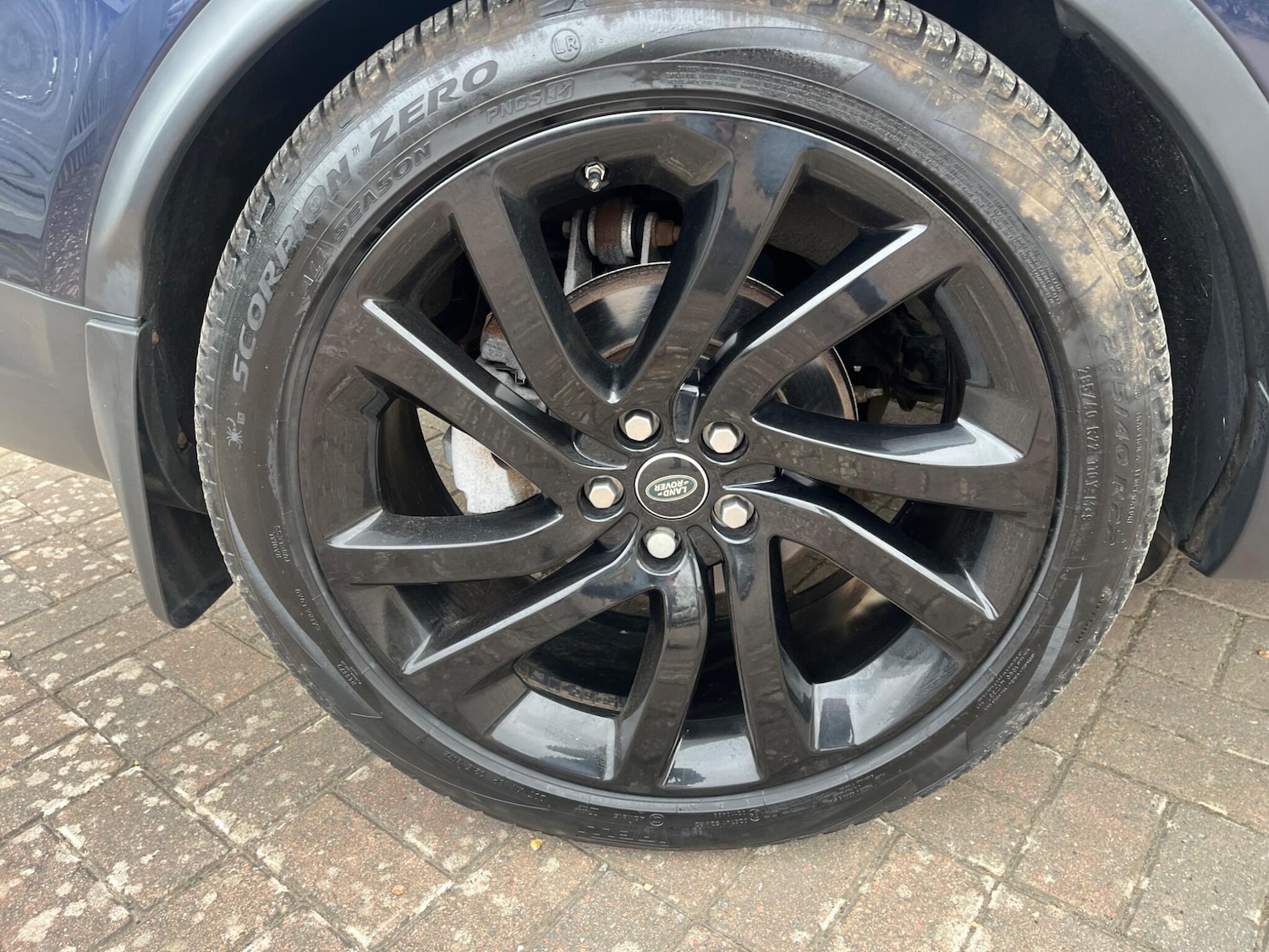 Used Land Rover Discovery 2018 for sale - 78047238: Photo 42