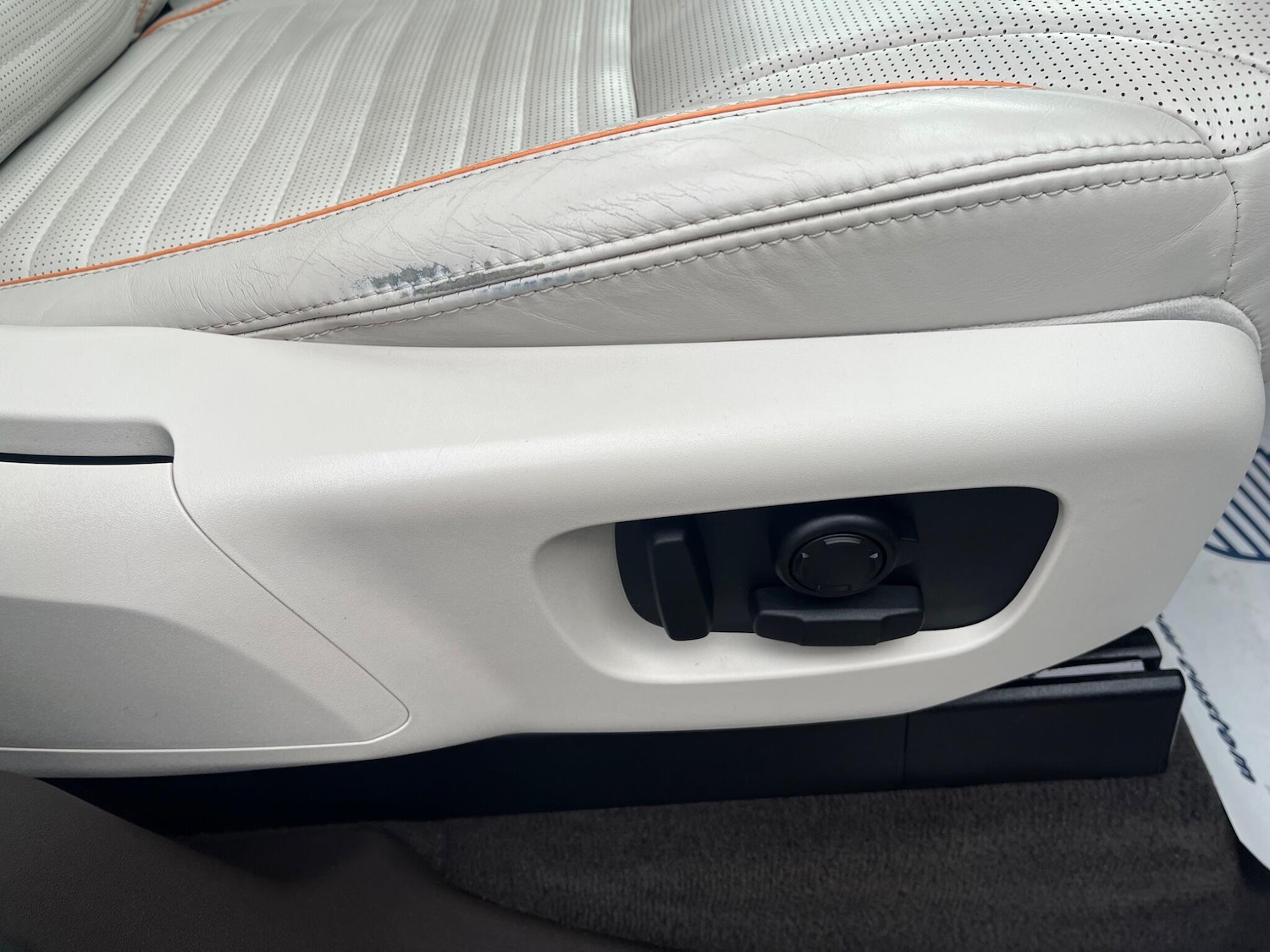 Used Land Rover Discovery 2018 for sale - 78047238: Photo 45