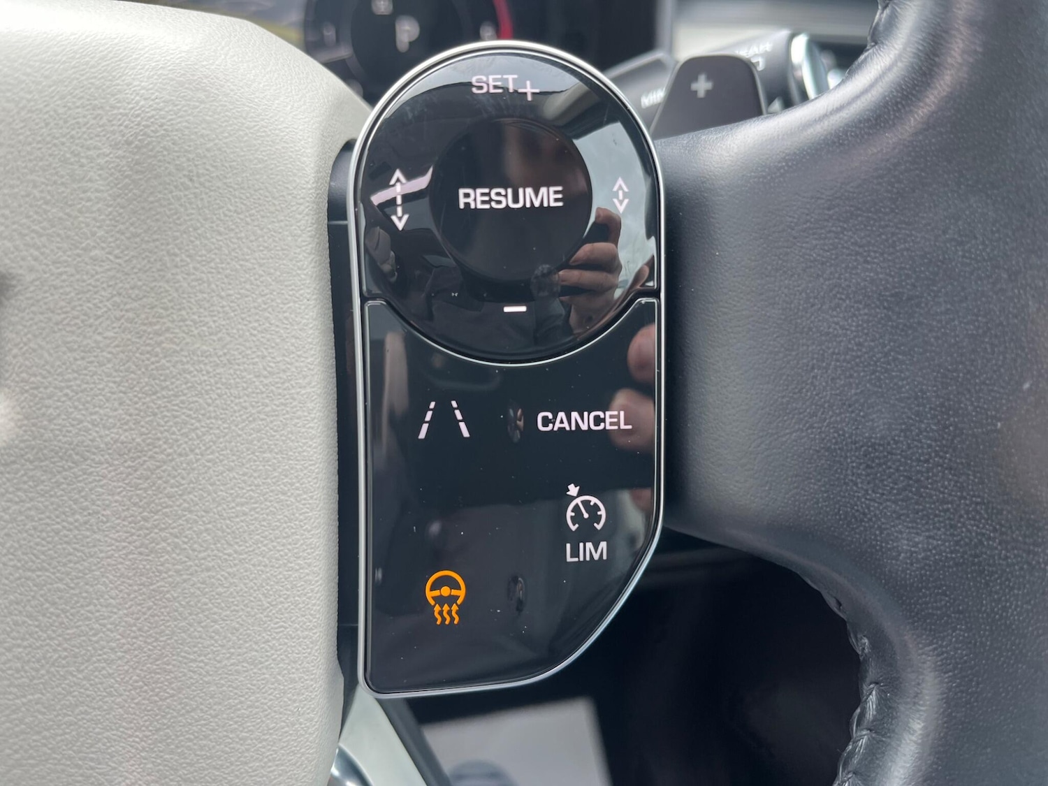 Used Land Rover Discovery 2018 for sale - 78047238: Photo 63