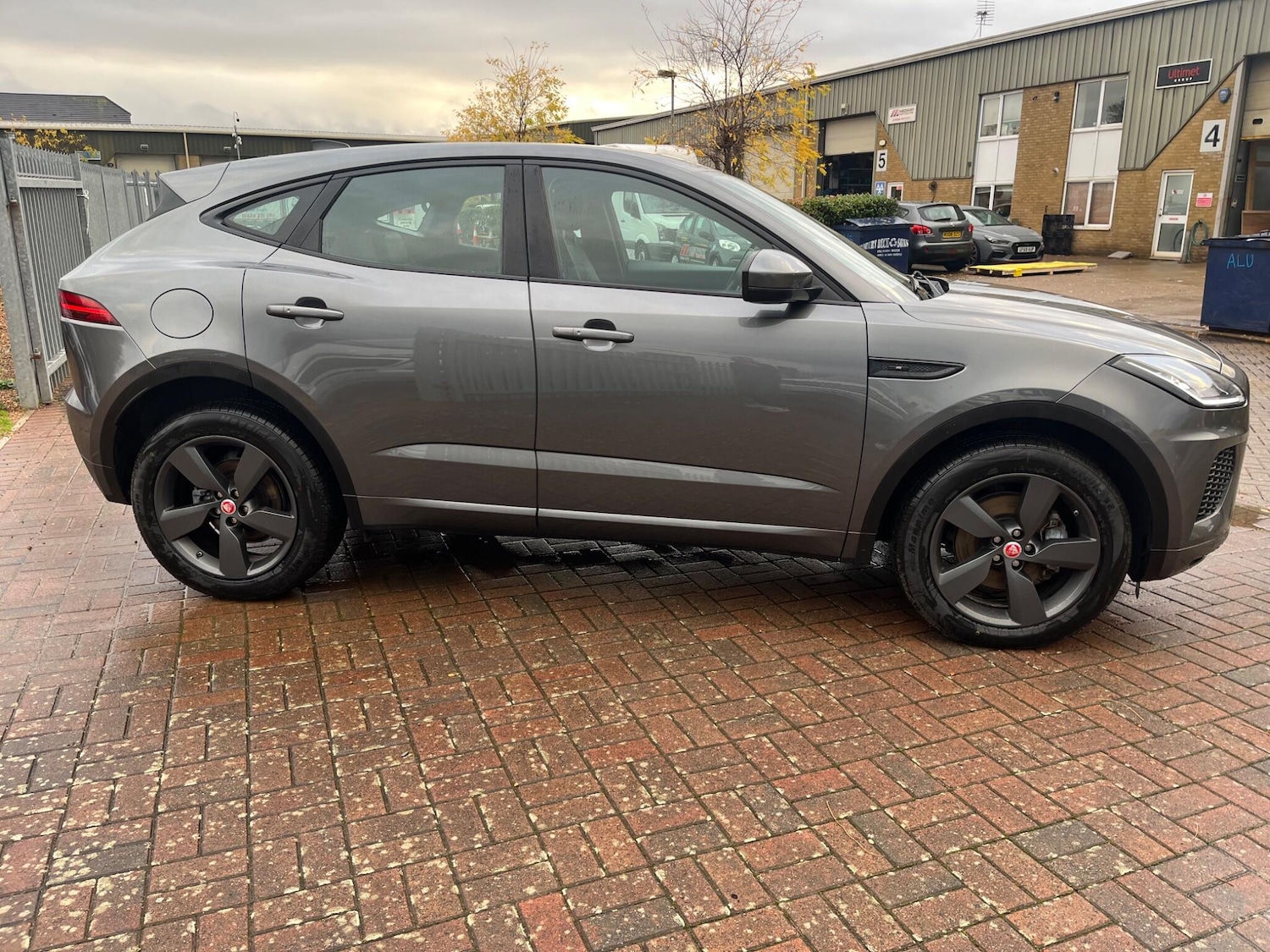 Used Jaguar E-Pace 2019 for sale - 76690939: Photo 24