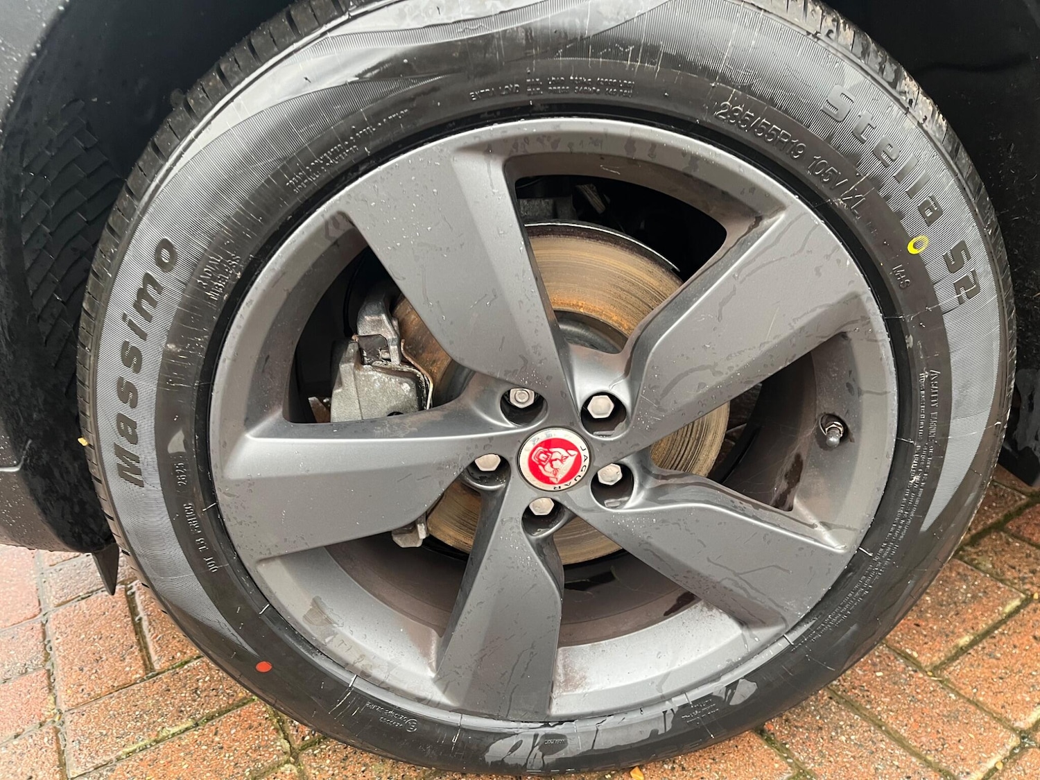 Used Jaguar E-Pace 2019 for sale - 76690939: Photo 38