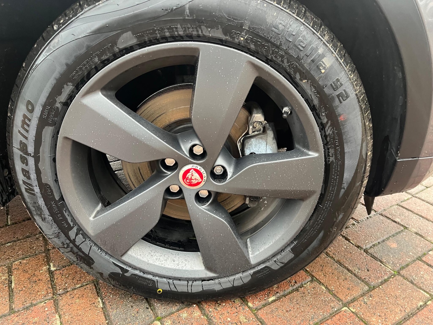 Used Jaguar E-Pace 2019 for sale - 76690939: Photo 39