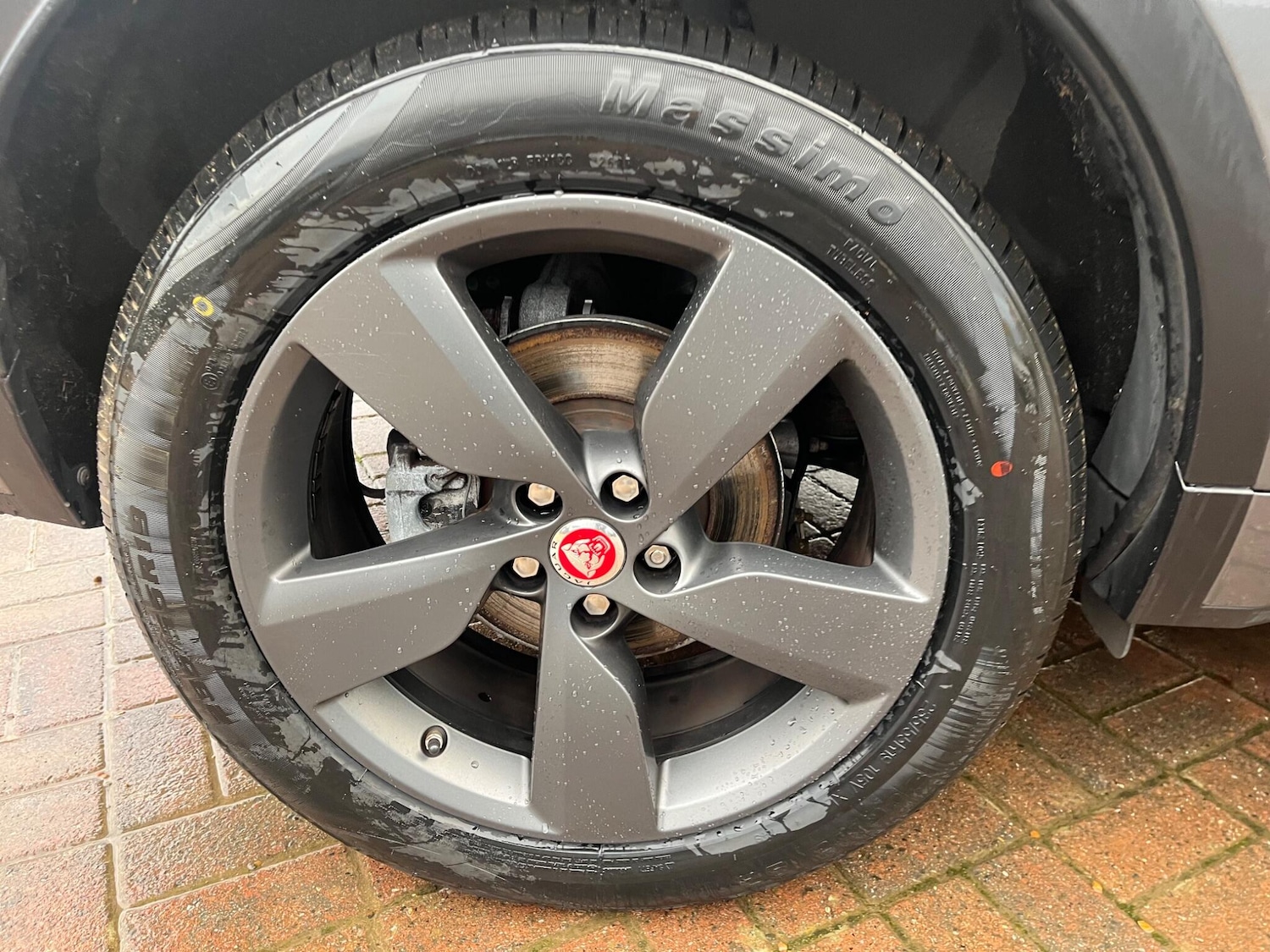 Used Jaguar E-Pace 2019 for sale - 76690939: Photo 5