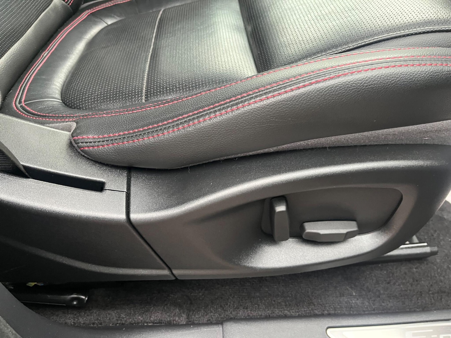 Used Jaguar E-Pace 2019 for sale - 76690939: Photo 55