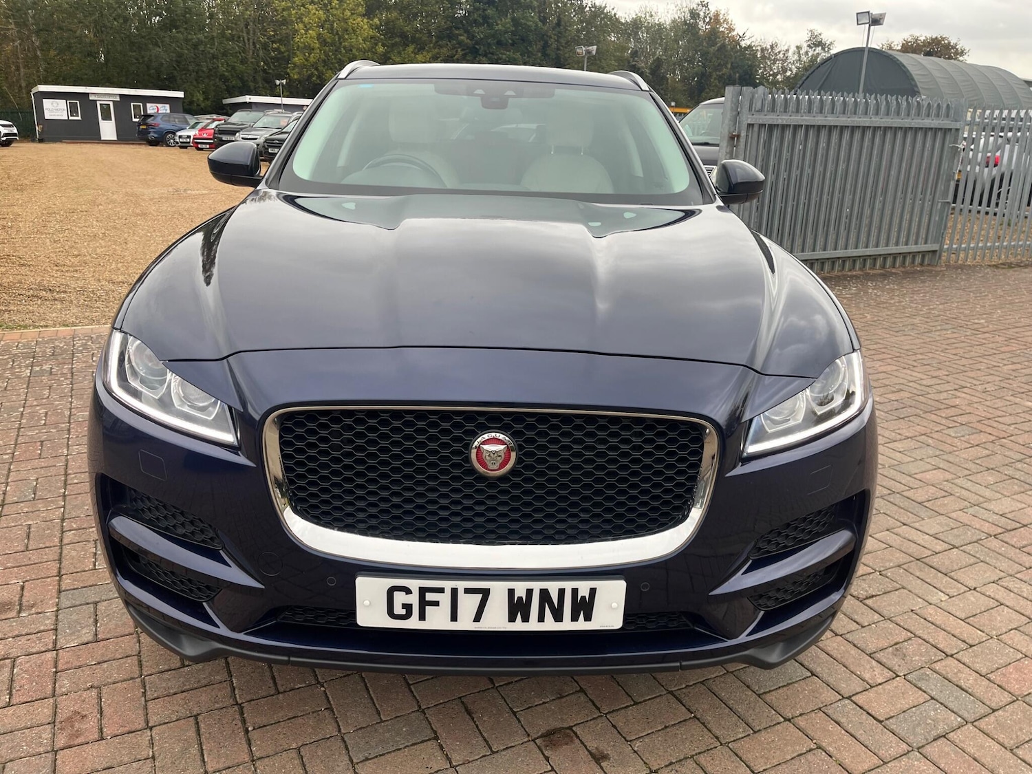 Used Jaguar F-Pace 2017 for sale - 76690931: Photo 14