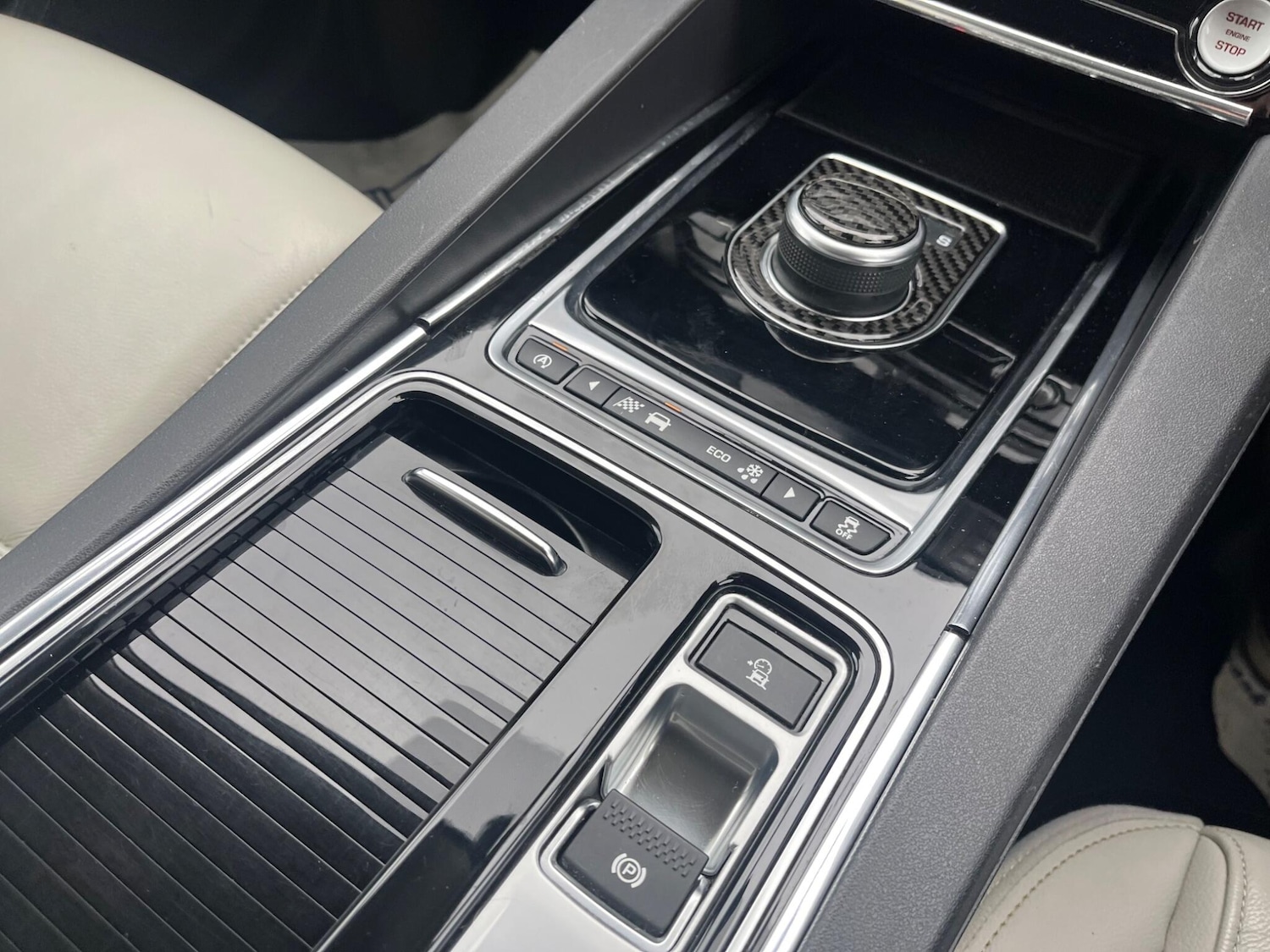 Used Jaguar F-Pace 2017 for sale - 76690931: Photo 29