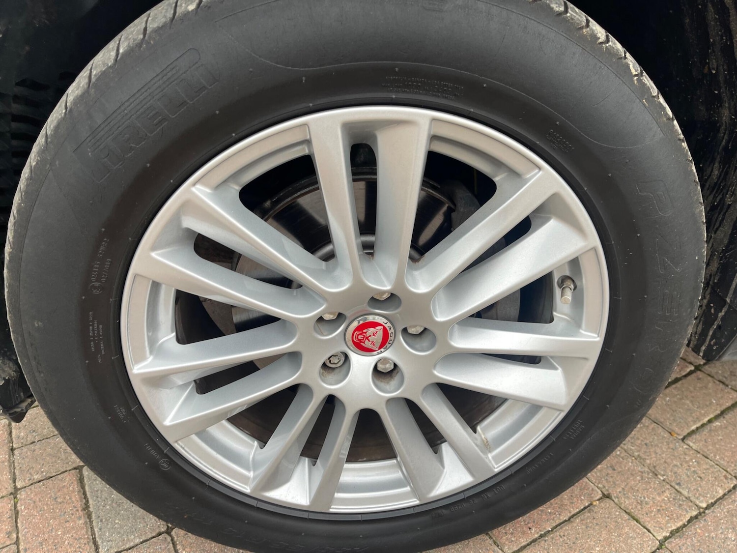 Used Jaguar F-Pace 2017 for sale - 76690931: Photo 33